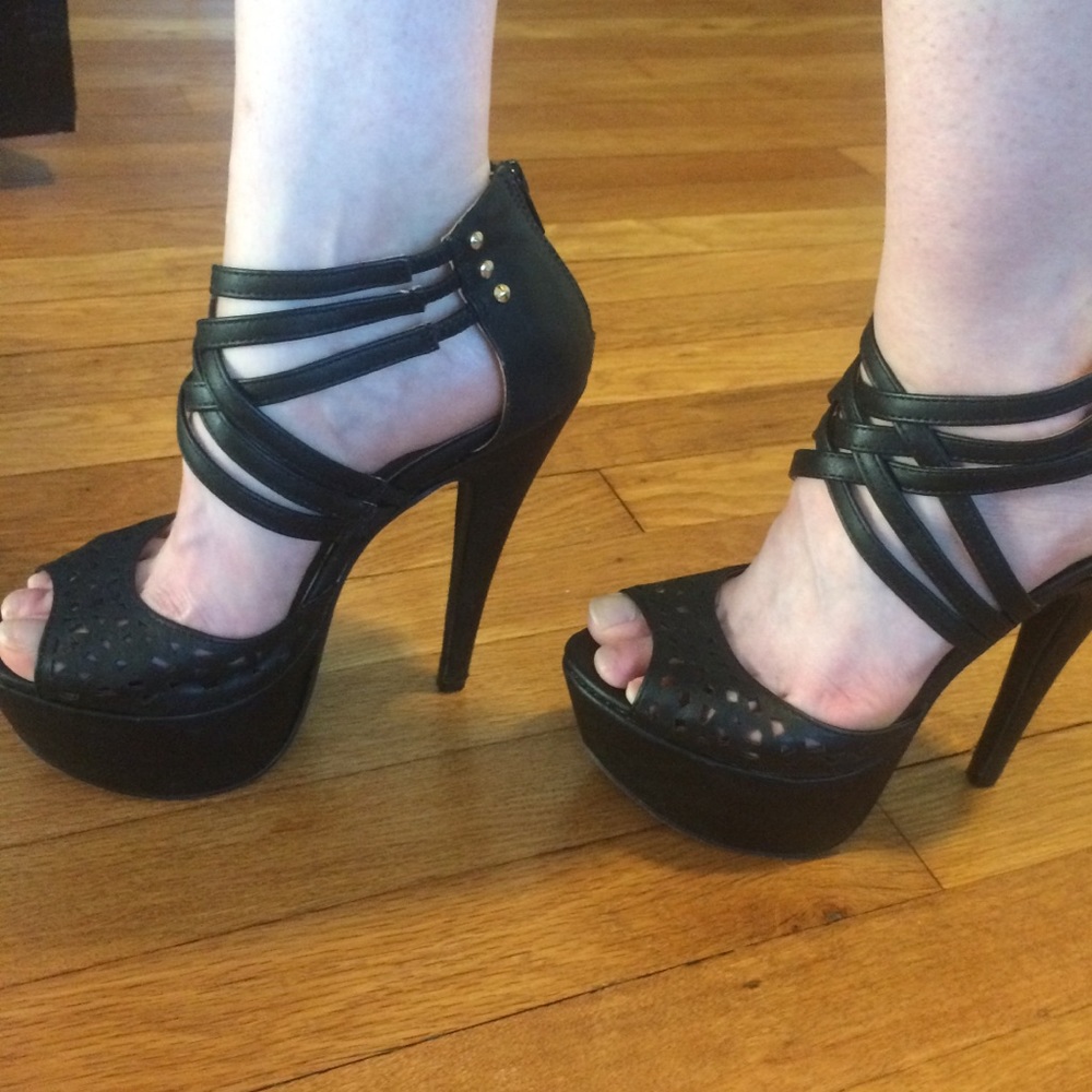 Strappy Black Platform Heels Sz 7